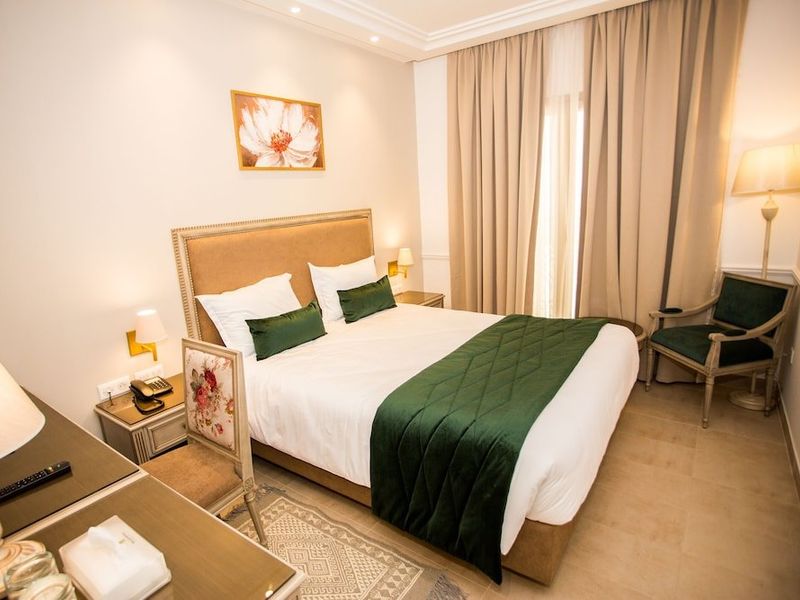 Hotel Photo 10