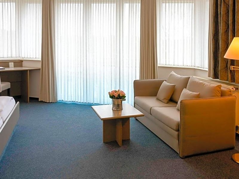 Hotel Photo 9