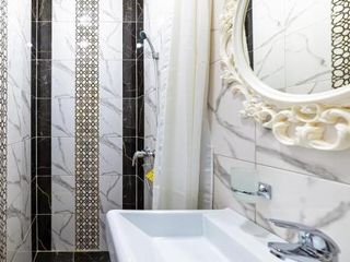 Апартаменты Чёрное дерево на Старо-Петергофском пр-е 52