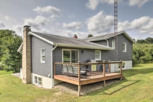 Photo of Modern Zanesville Home with Deck and Spacious Yard