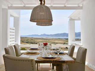 Фото отеля Luxury Paros Villa Villa Calypso Beautiful Serene Sleeps up to 11 Glis