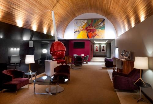 Hotel Photo 12