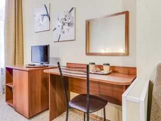 Travelto Griboedova 37