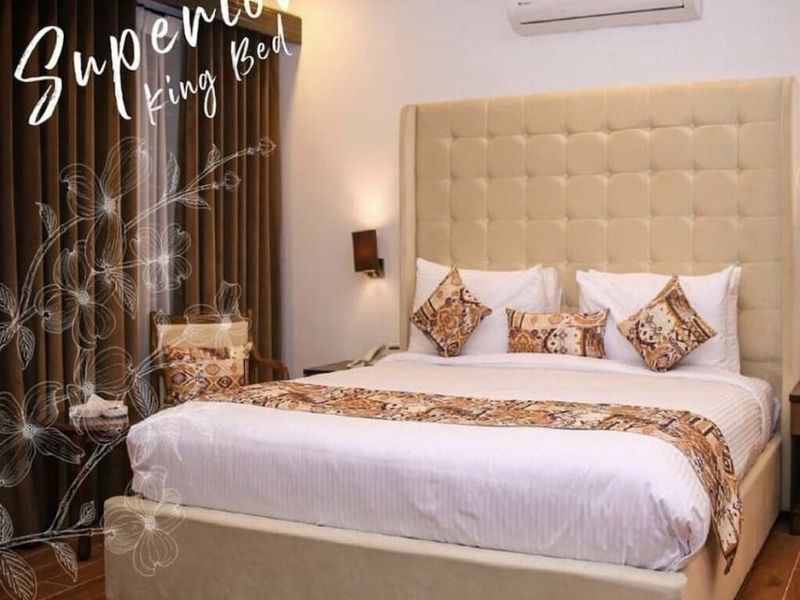 Hotel Photo 9