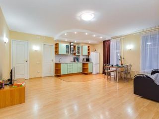 Apartment Malaya Morskaya 17