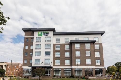 Photo of Holiday Inn Express & Suites - Columbia Downtown â The Vista