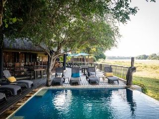 Фото отеля Umkumbe Safari Lodge Riverside