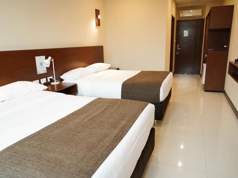 Hotel Photo 1