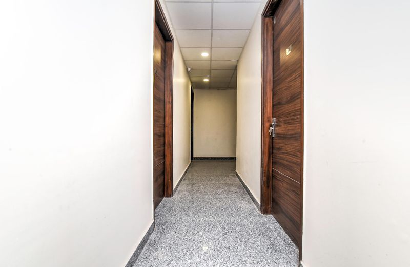 OYO 69569 Mayank Residency