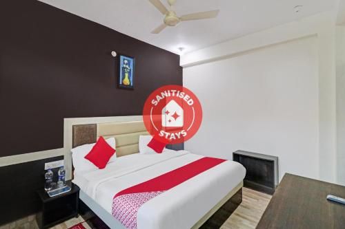 OYO 80160 Om House