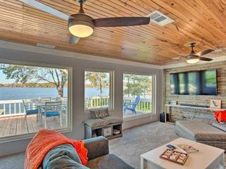 Hotel pic Cedar Creek Lakefront Home with Dock and Fire Pit