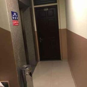 NearBy Hotel