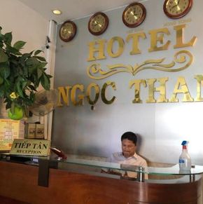 NearBy Hotel
