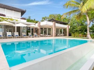 Фото отеля Unbelievable Villa with Pool - Perfect Family Vacay