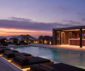 SantAnna Luxury Suites Santorini Island Greece