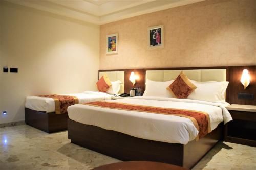 Hotel Photo 12