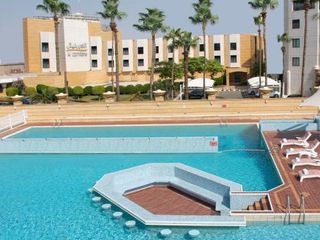 Hotel pic Al Corniche