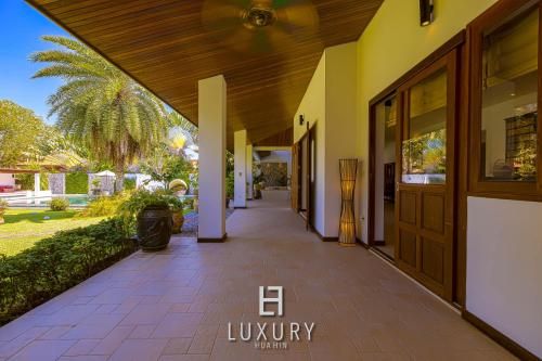 Bali Style Mansion in Great Location! WL2