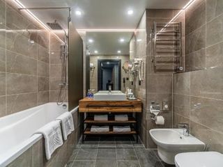 Kravt Nevsky Hotel & Spa