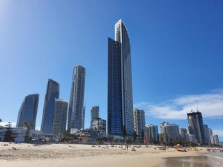 Hotel pic High-End Apartment in the Soul of Surfers Paradise
