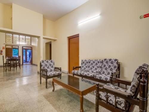OYO VSK331 B Squre Villa