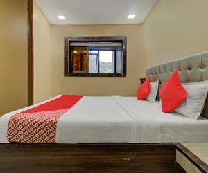 OYO MUM2055 Hotel Golden Crown Mumbai India