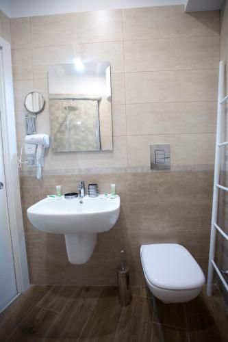Hotel Photo 16