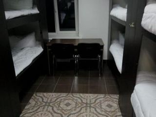 Hostel-Liner