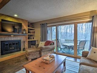 Фото отеля Cozy Bellaire Condo 500 Ft to Summit Village!