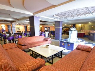 Фото отеля Pak Continental Hotel