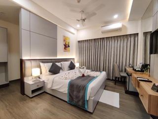 Hotel pic PARK IRIS HOTELS, Bharathi Nagar