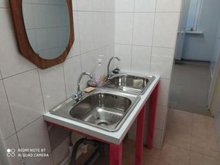 Staff Hostel Караваевская 57