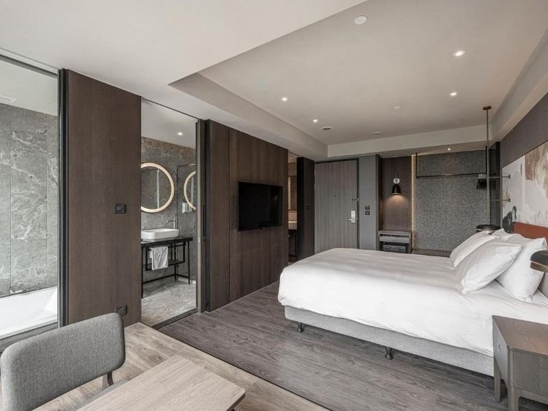 Hotel Photo 6