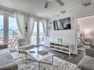 Фото отеля Bright Mexico Beach Condo Walk to Waterfront