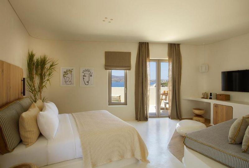 image of hotel White Pebble Suites