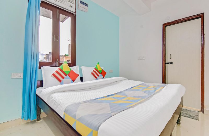 OYO 78631 DEL2983 A ONE Residency
