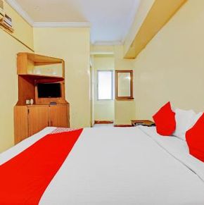 NearBy Hotel