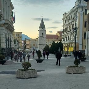 NearBy Hotel