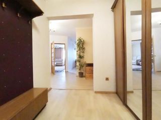 КВАРТИРА НА ЛУНАЧАРСКОГО 76 К2