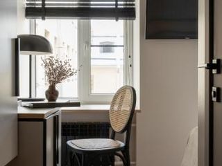 Отель Поинт Академиа