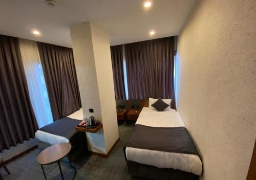 Hotel Photo 12