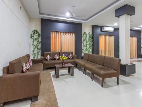 OYO 79083 A1 Hotel