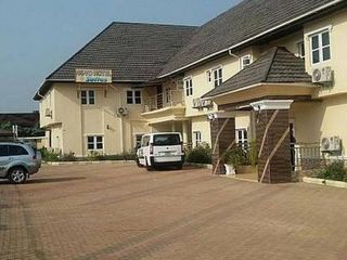 Фото отеля Room in Lodge - Ne-yo Hotel and Suites is a budget hotel in Asaba, Del