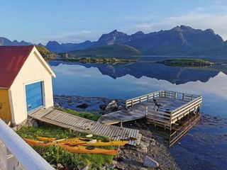 Hotel pic Panoramic seaview cabin for two persons by the sea