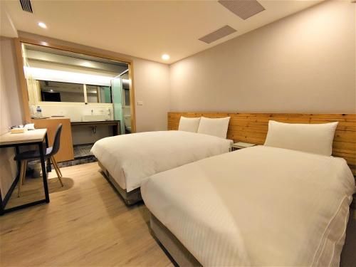 Hotel Photo 6
