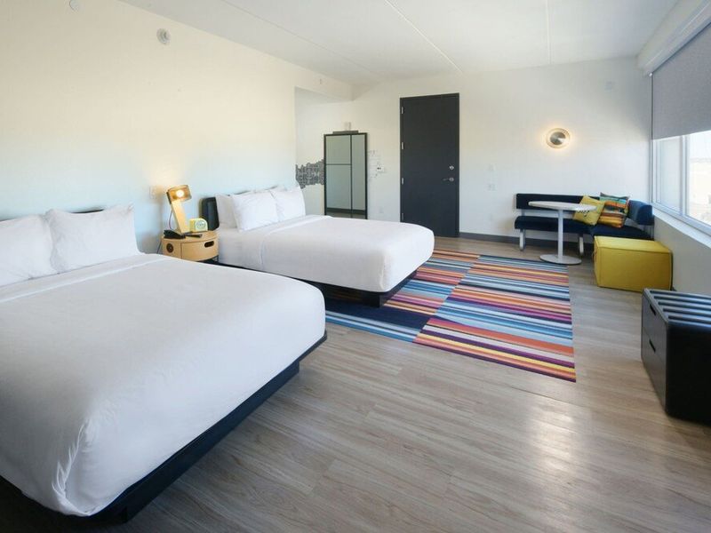 Hotel Photo 9