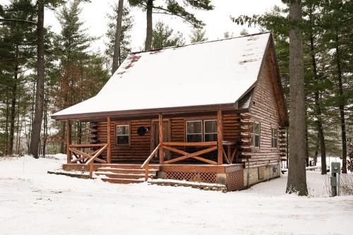 Photo of Woodland Doe Lodge - Lakefront Log Cabin