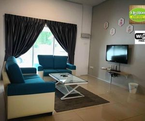 My Homestay N16 (14 pax) @ Golden Hills Night Market Cameron Highlands Malaysia