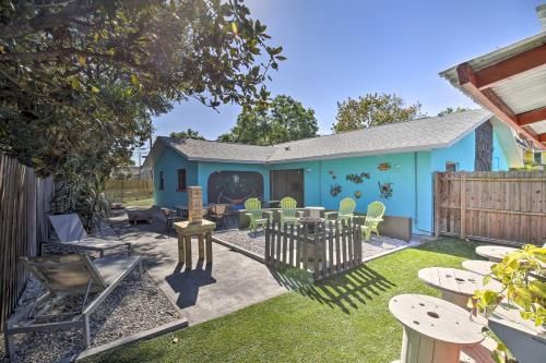 Photo of Downtown St Petersburg 7BR with Hot Tub and Bar