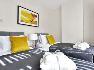 Hotel pic Xclusive Living Stay near Airport & NEC, The Whitecroft